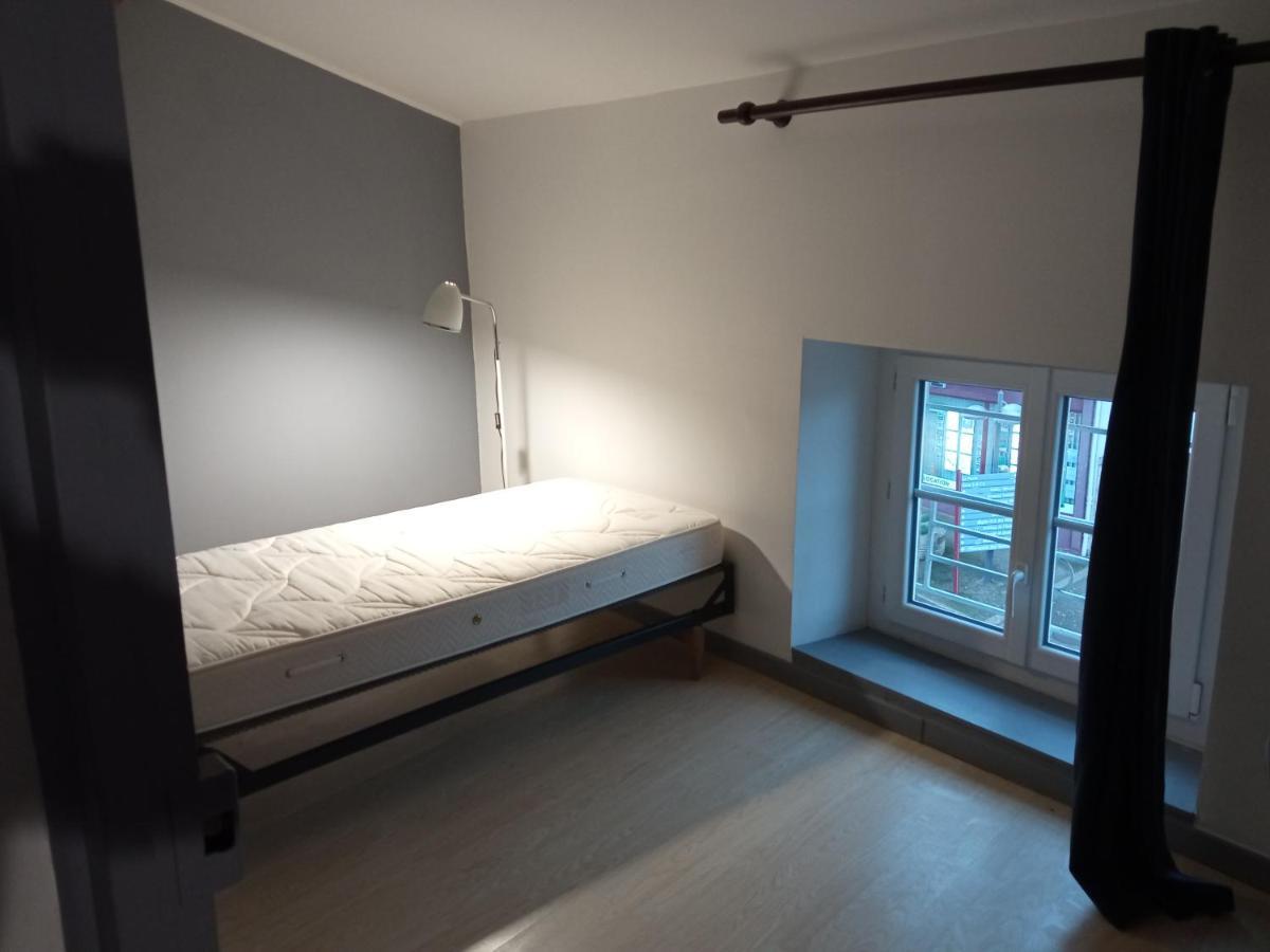 Appartement T3 En Duplex La Creche Екстериор снимка